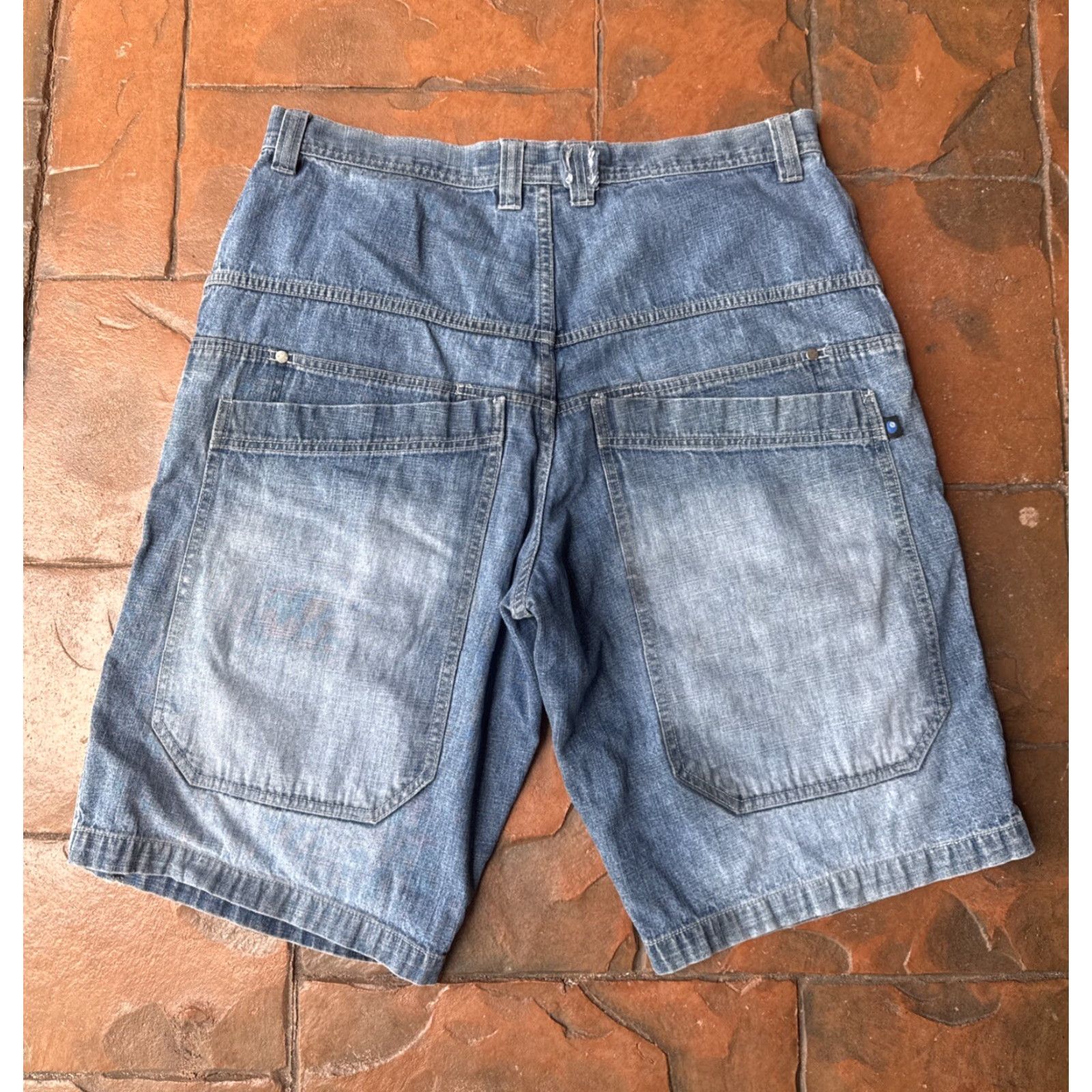 Joe Boxer VINTAGE Joe Boxer Baggy Jeans Shorts Jorts 8 Ball 36 Blue Men Vintage Style USA 90s Skater Size US 36 / EU 52 - 2 Thumbnail