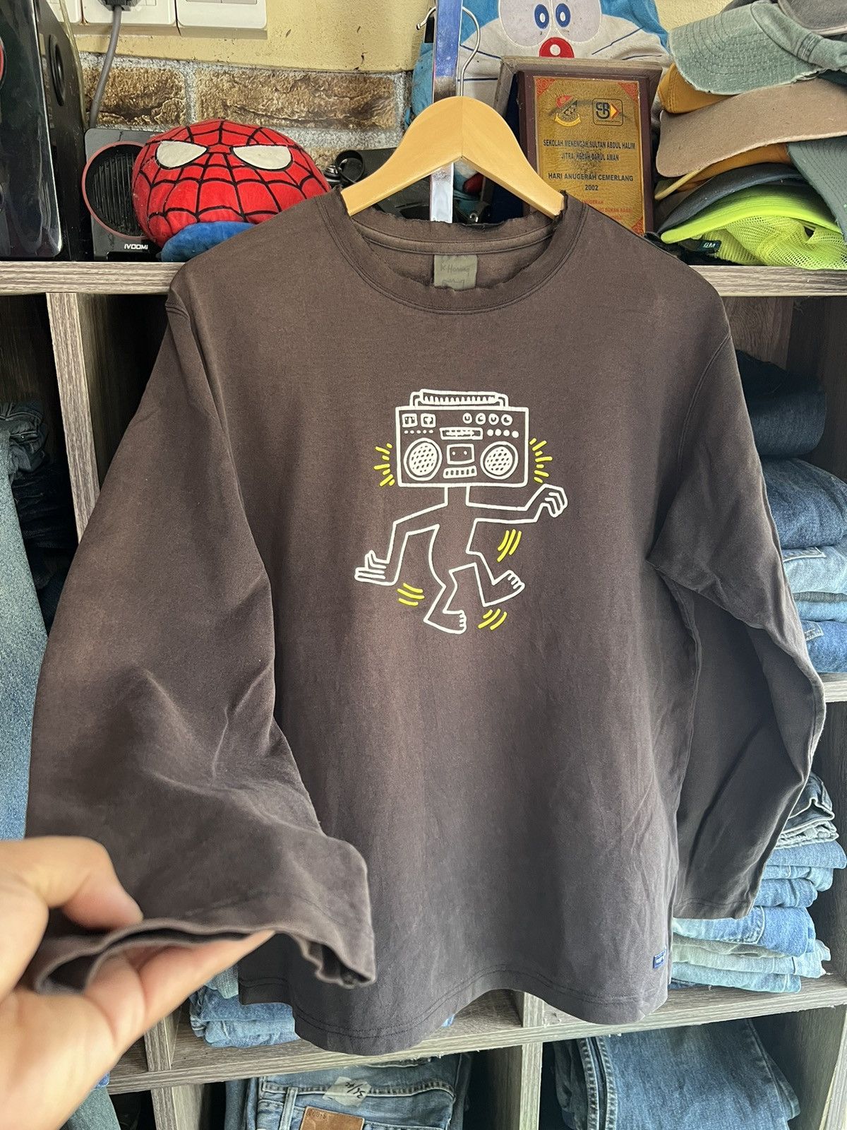 Keith Haring 🔥Sun Faded Keith Haring x Uniqlo Long Sleeves Size US M / EU 48-50 / 2 - 7 Thumbnail