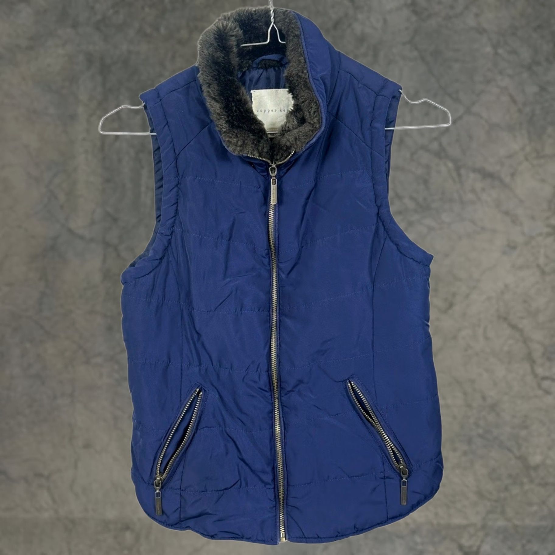 Vintage Copper Key Women Navy Quilted Puffer Vest Fur Collar Zip Pockets XS Size XS / US 0-2 / IT 36-38 - 1 Thumbnail