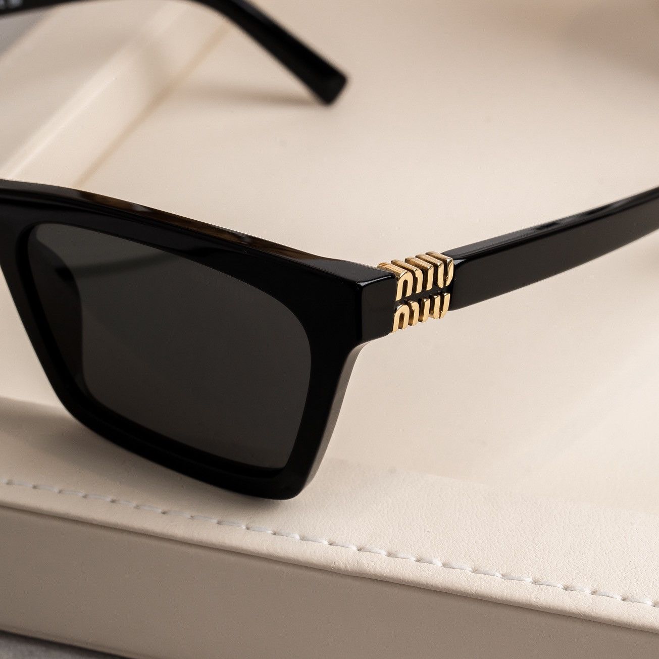Miu Miu MIU MIU 0MU A05S 16K08Z SUNGLASSES Size ONE SIZE - 2 Thumbnail