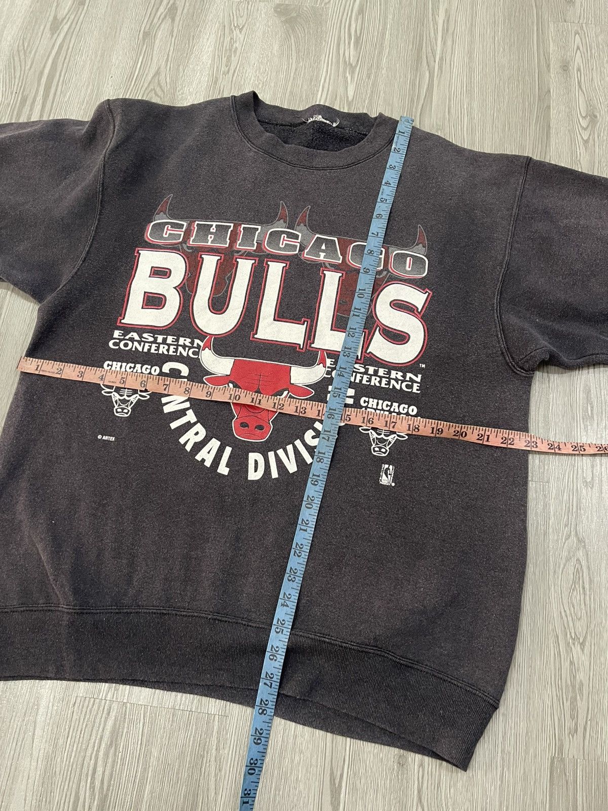 Vintage 90’s NBA Bulls Central Division Eastern Conference pullover Size US M / EU 48-50 / 2 - 6 Thumbnail