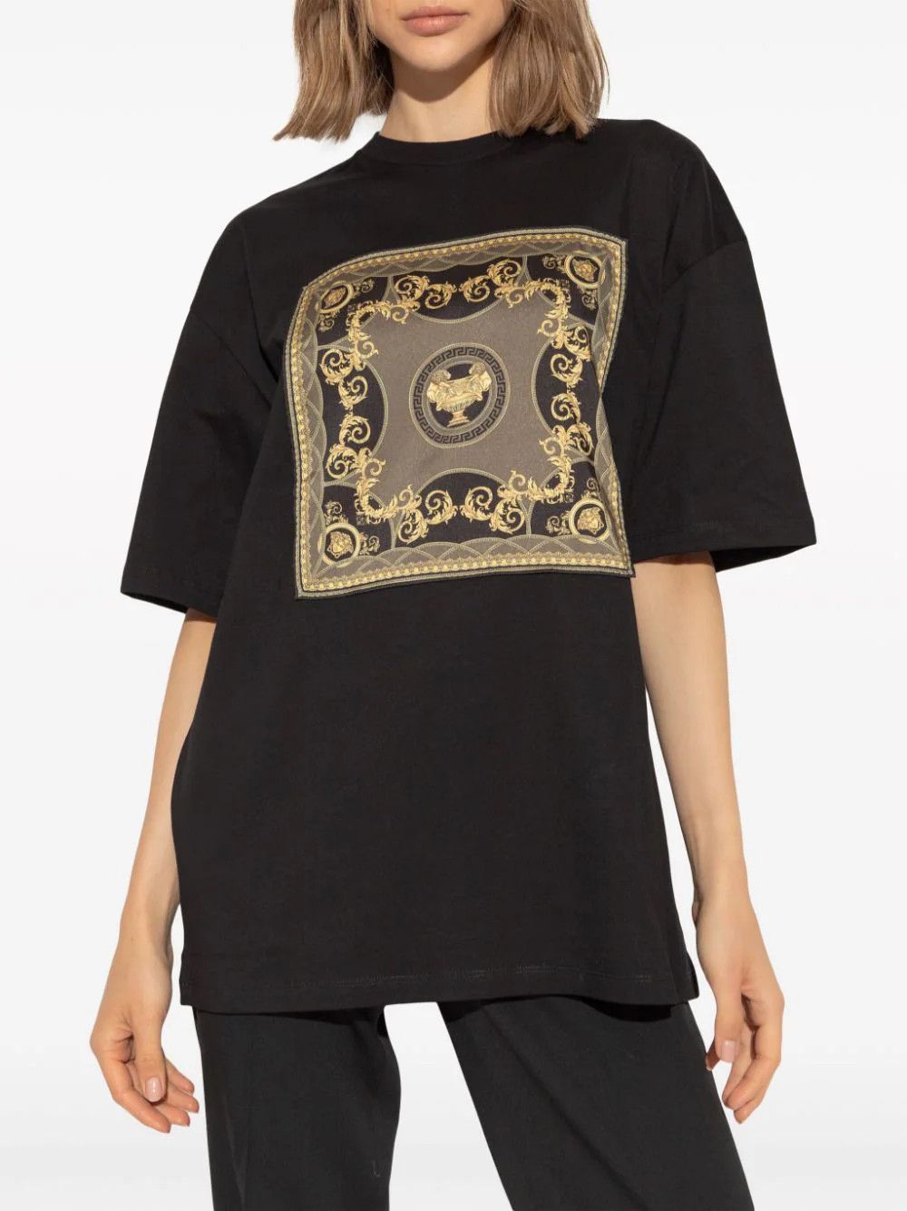 Versace o1s22i1n1024 Oversized T-Shirt in Black Size S / US 4 / IT 40 - 3 Thumbnail
