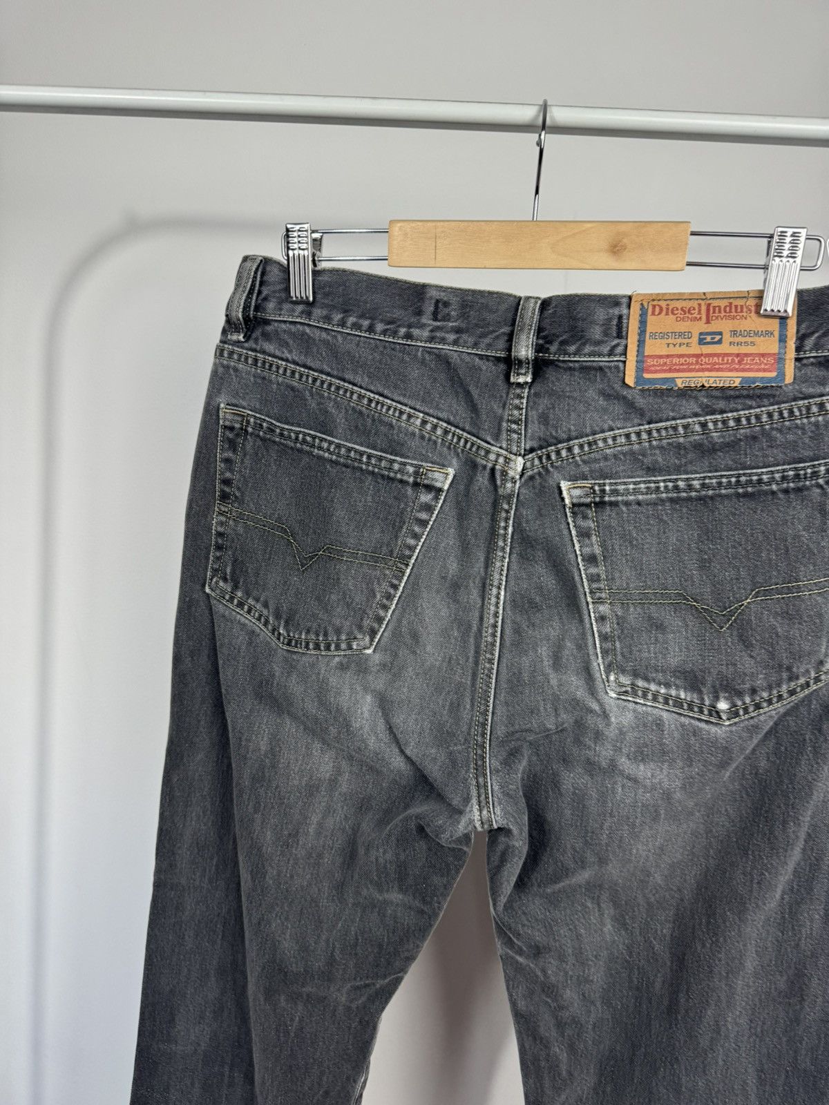 Diesel Diesel Industry Denim Division Distressed Jeans Italy W32 Size US 32 / EU 48 - 4 Thumbnail