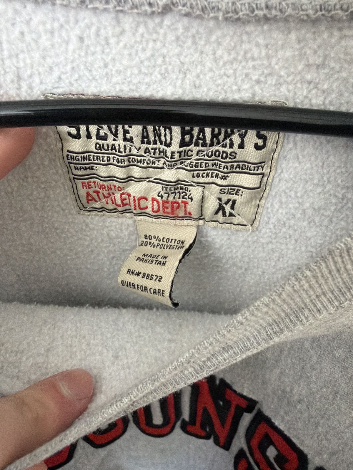 Steve And Barrys Wisconsin Badgers Vintage Crewneck Gray Red Arch XL Size US XL / EU 56 / 4 - 2 Thumbnail
