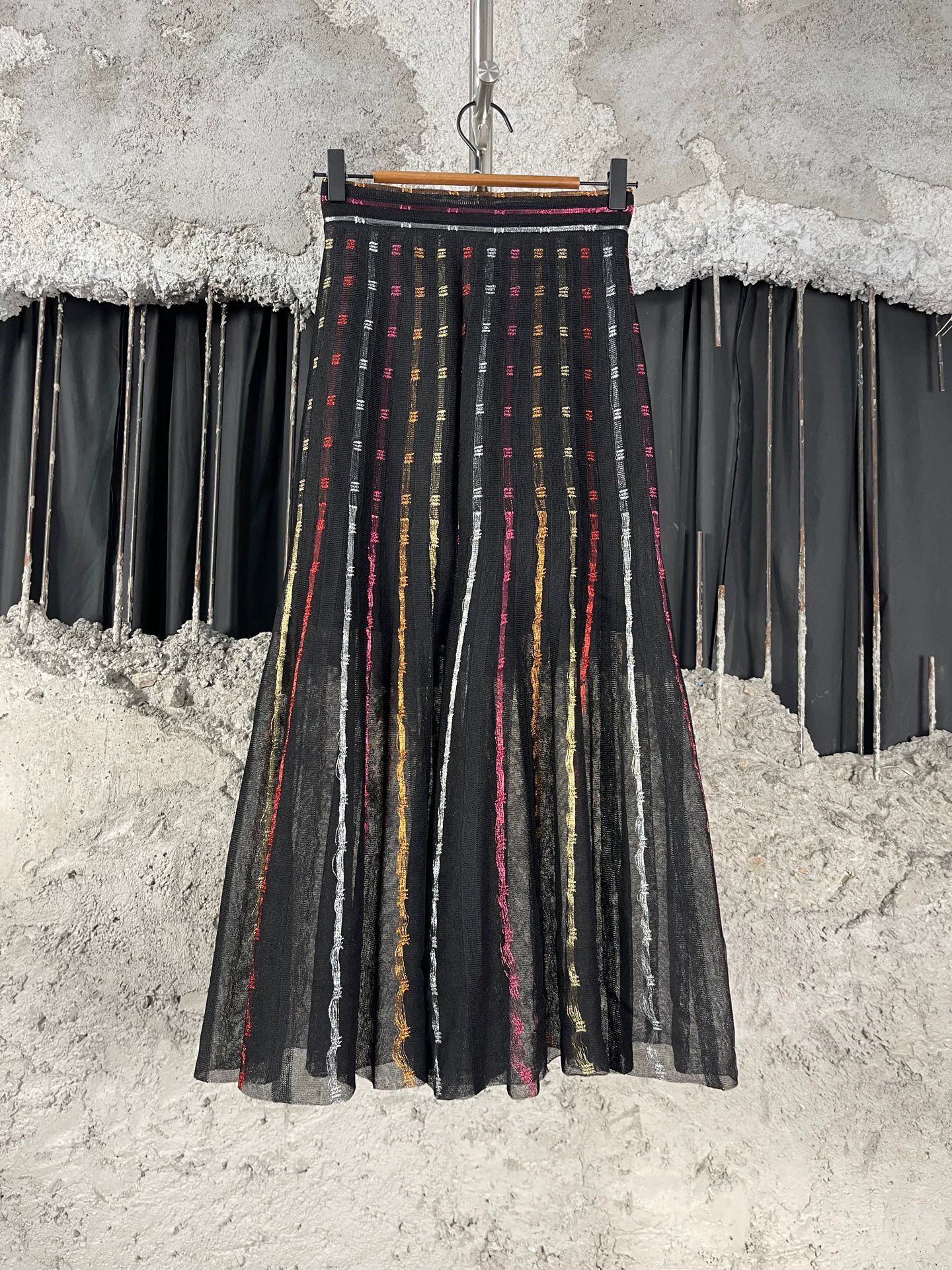 Alexander McQueen Alexander McQueen Women's New Tulle Skirt Size S Size 26" / US 2 / IT 38 - 1 Thumbnail