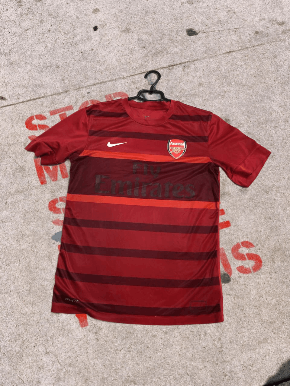 Nike Nike Arsenal striped emirates soccer jersey Size US S / EU 44-46 / 1 - 1 Thumbnail