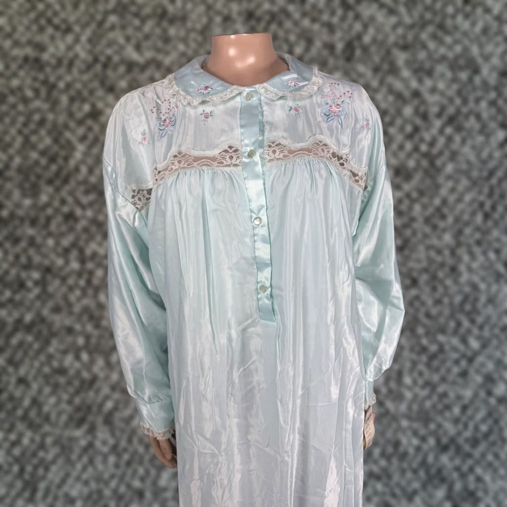 Vintage VINTAGE Barbizon Nightgown PS Small Blue Satin Embroidered Lace NOS 1980s Eveningwear Womens Size ONE SIZE - 1 Thumbnail