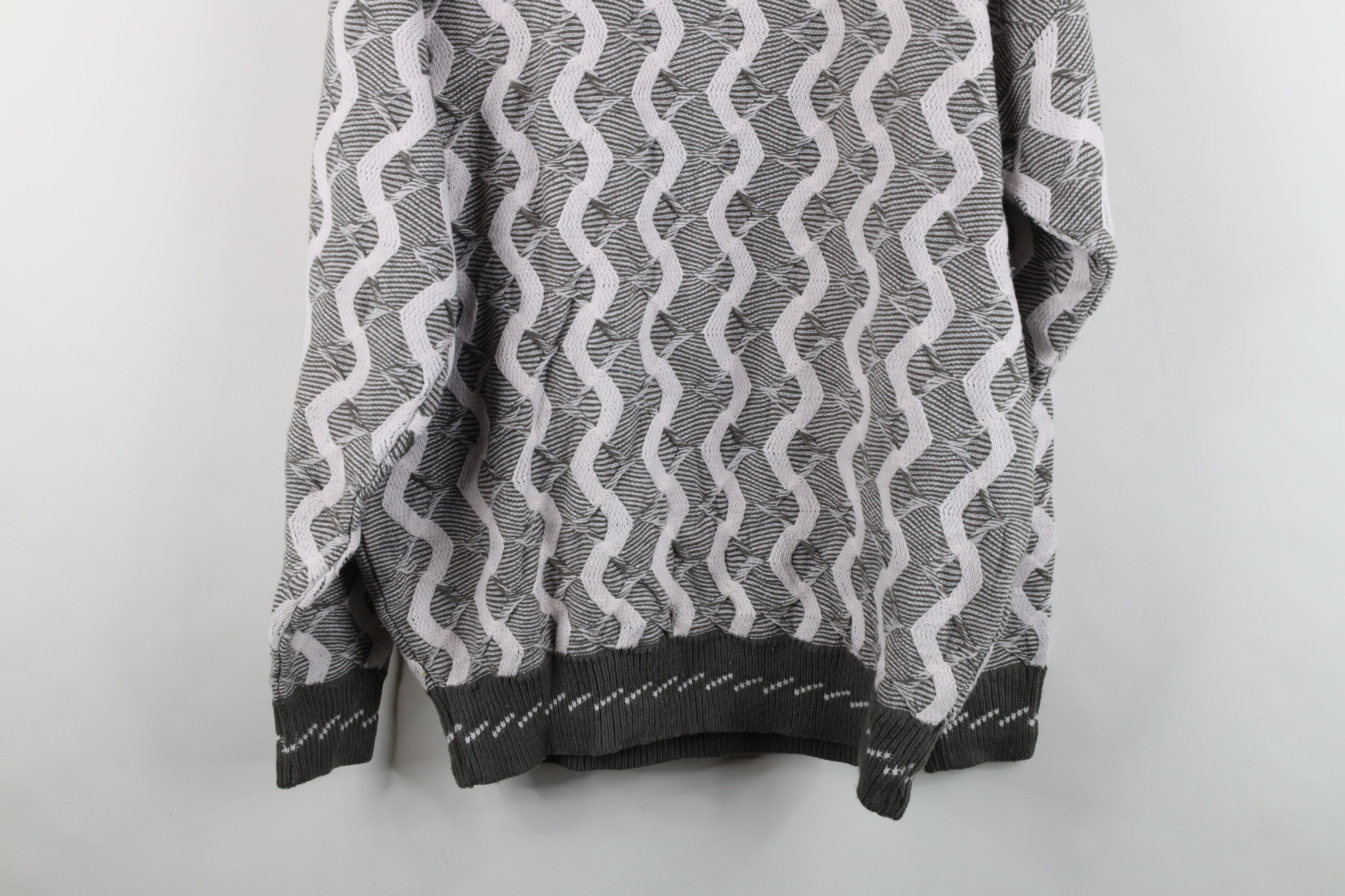 Vintage Vintage 90s Streetwear Wavy Ribbed Knit Sweater Gray Acrylic Size US S / EU 44-46 / 1 - 11 Thumbnail