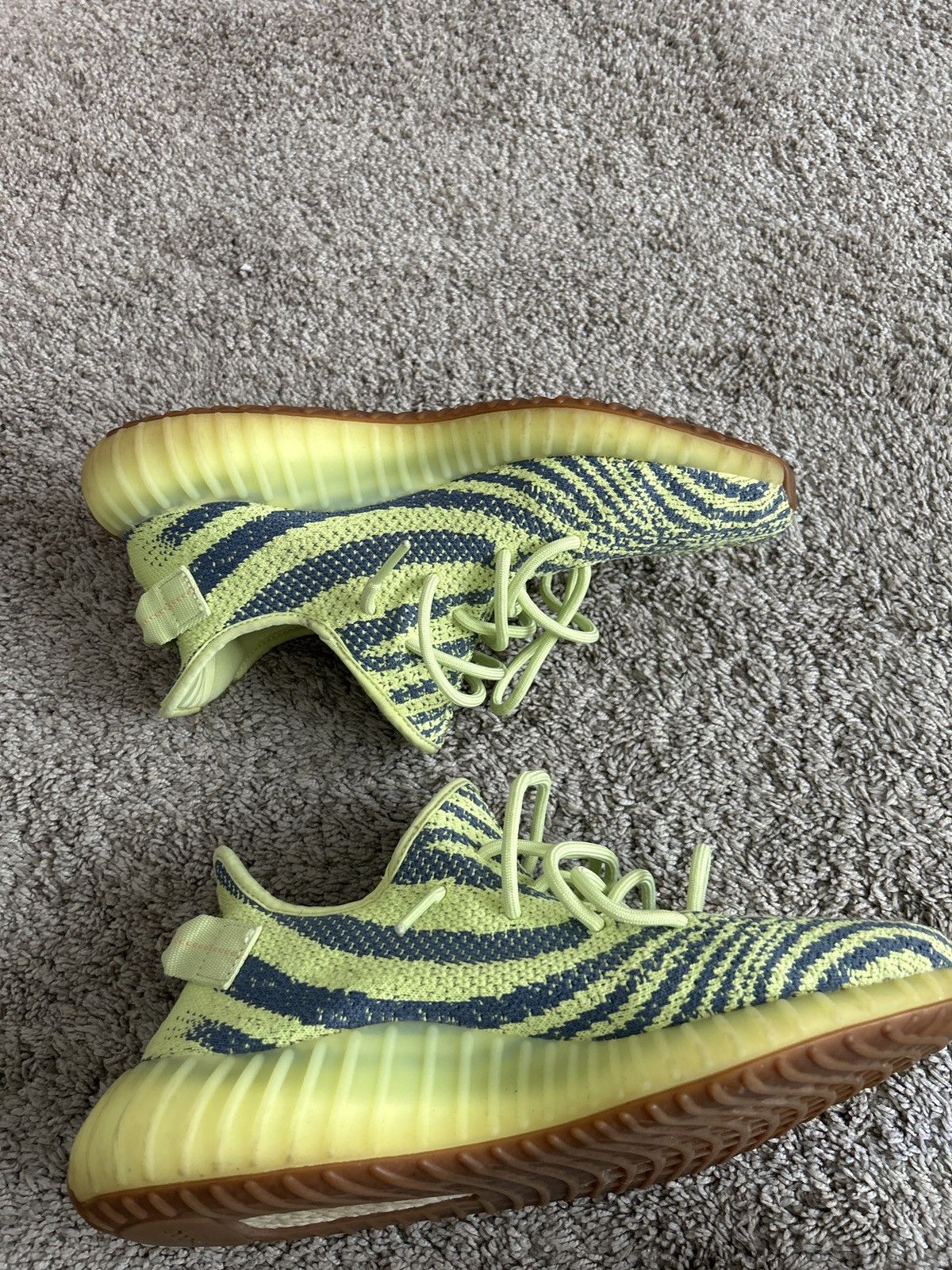 Yeezy Yeezy Boost 350 V2 Size US 10 / EU 43 - 3 Thumbnail