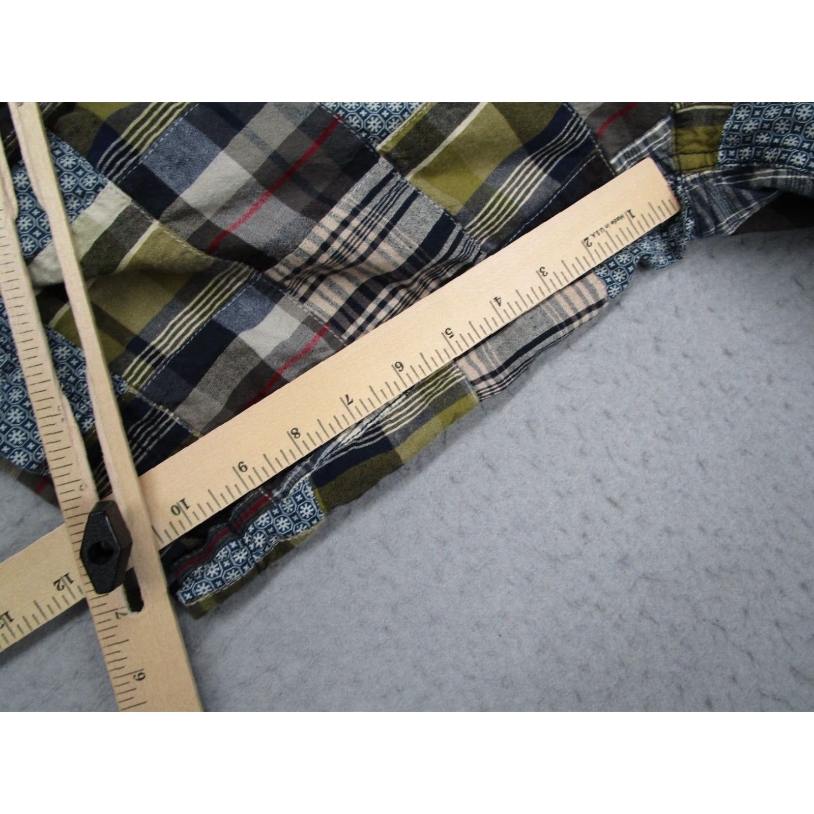 Old Navy VINTAGE Old Navy Cargo Shorts Mens 34 Blue Plaid Patchwork 5-Pocket Design 100% Cotton City? Size US 34 / EU 50 - 4 Thumbnail