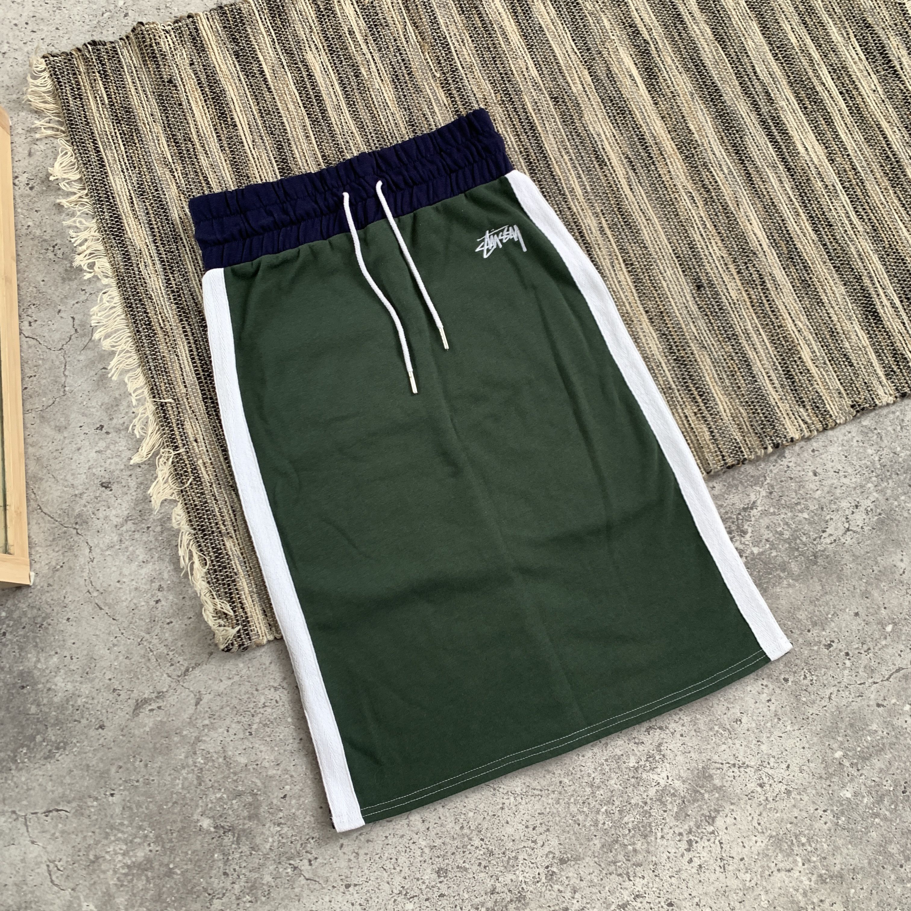 Stussy Stussy Streetwear Women's Green Midi Skirt Size 24" / US 00 / IT 34 - 2 Thumbnail