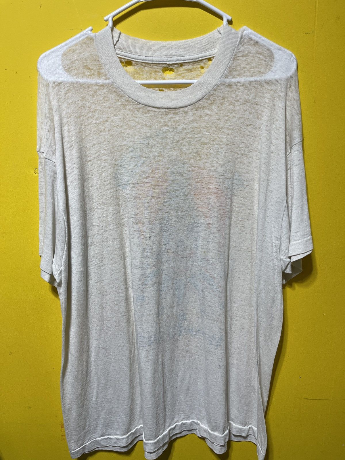 Vintage Amazing Mega Distressed Graffix Style Paper Thin t-Shirt Size US XL / EU 56 / 4 - 4 Thumbnail