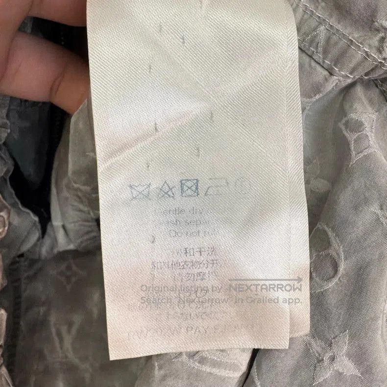 Louis Vuitton Louis Vuitton Gray Distressed Print Jacket. Size US XS / EU 42 / 0 - 3 Thumbnail