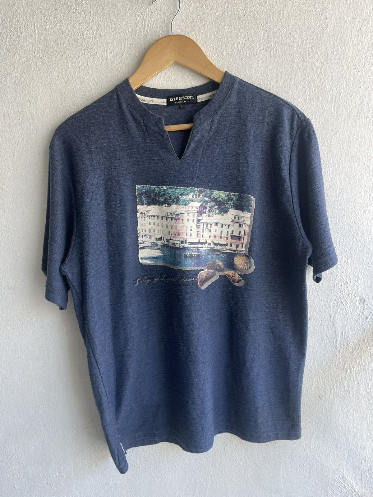 Fred Perry × Lacoste × Lyle & Scott Lyle & Scott Black Label Assymetrical Tee shirt Size US L / EU 52-54 / 3 - 2 Thumbnail