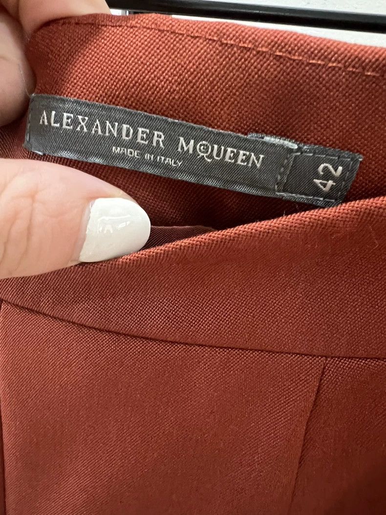 Alexander McQueen Alexander McQUEEN size 42 Wool mid length skirt 2505-Nexta Size 31" - 2 Thumbnail