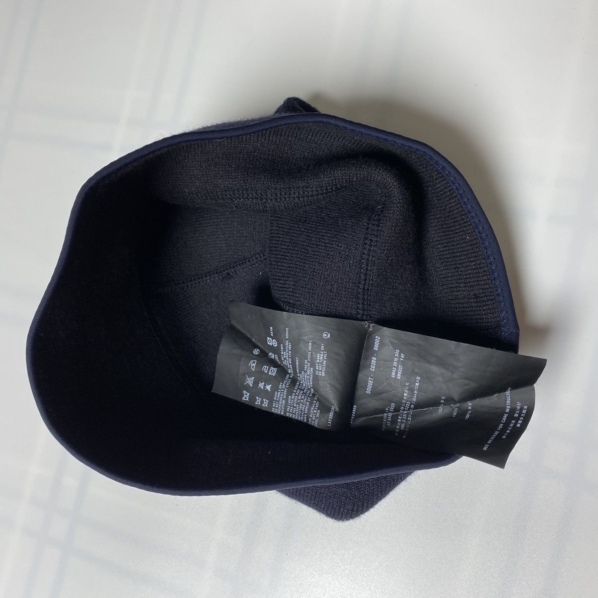 Prada PRADA BLACK TAB BEANIE Size ONE SIZE - 5 Thumbnail