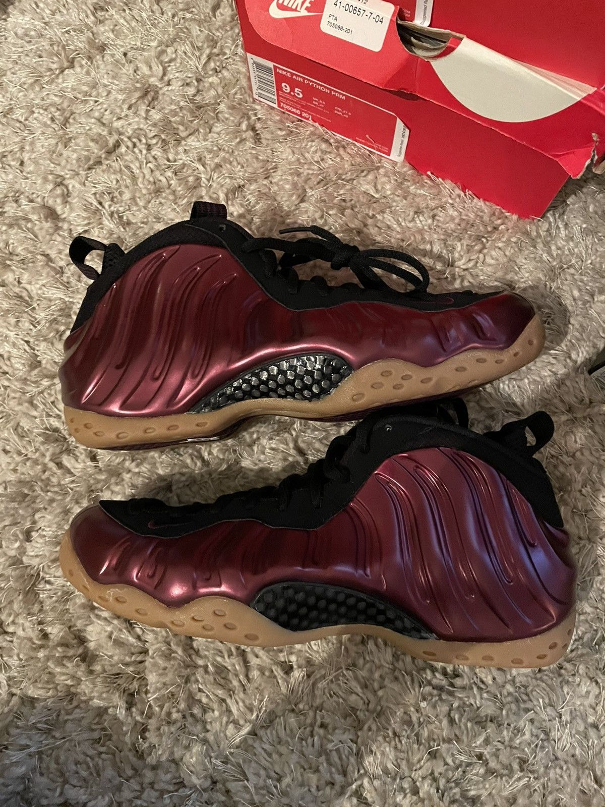 Nike Nike Air Foamposite One Night Maroon Size US 9.5 / EU 42-43 - 2 Thumbnail