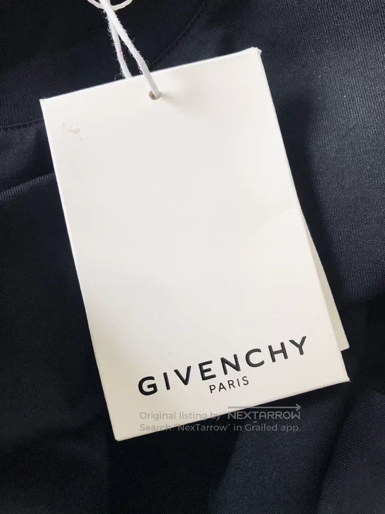 Givenchy Givenchy SizeXXXL Letter Short Sleeve Size US M / EU 48-50 / 2 - 7 Thumbnail