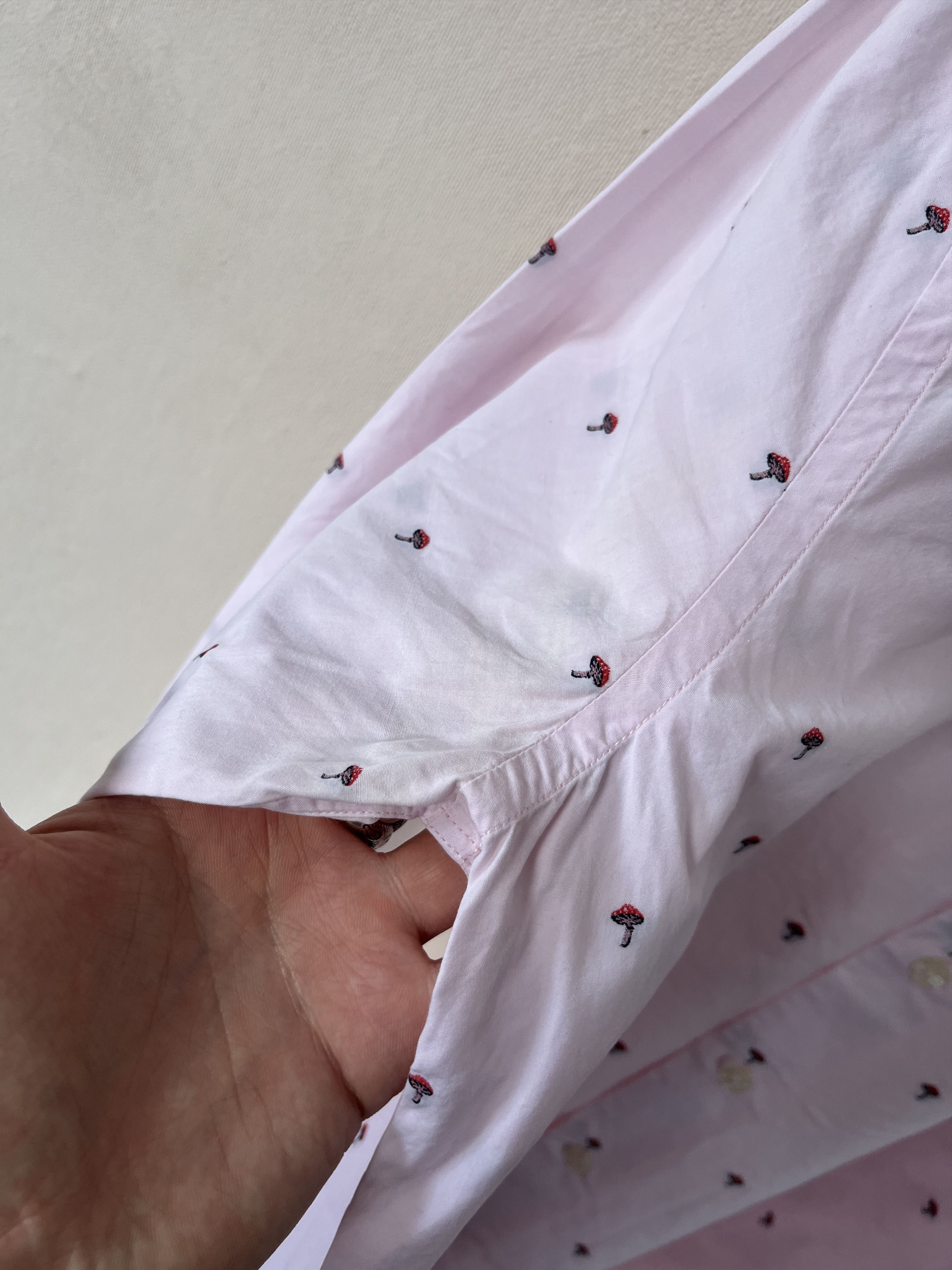 Paul Smith Paul Smith London The Byard Mushroom Button Up Shirt Size US S / EU 44-46 / 1 - 10 Thumbnail