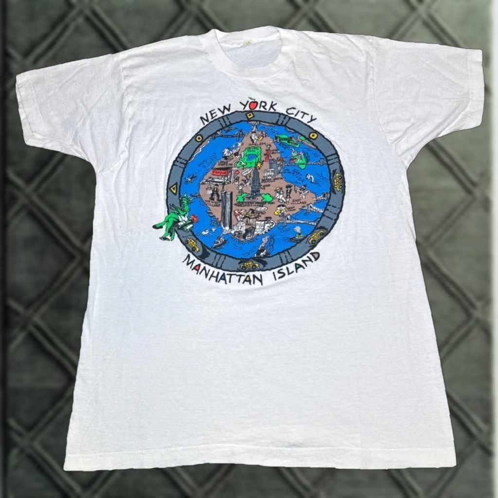 Vintage VINTAGE Screen Stars T-Shirt Manhattan Island NYC 80s White XL Unisex Adults Mens Womens tourists Size US XL / EU 56 / 4 - 1 Thumbnail
