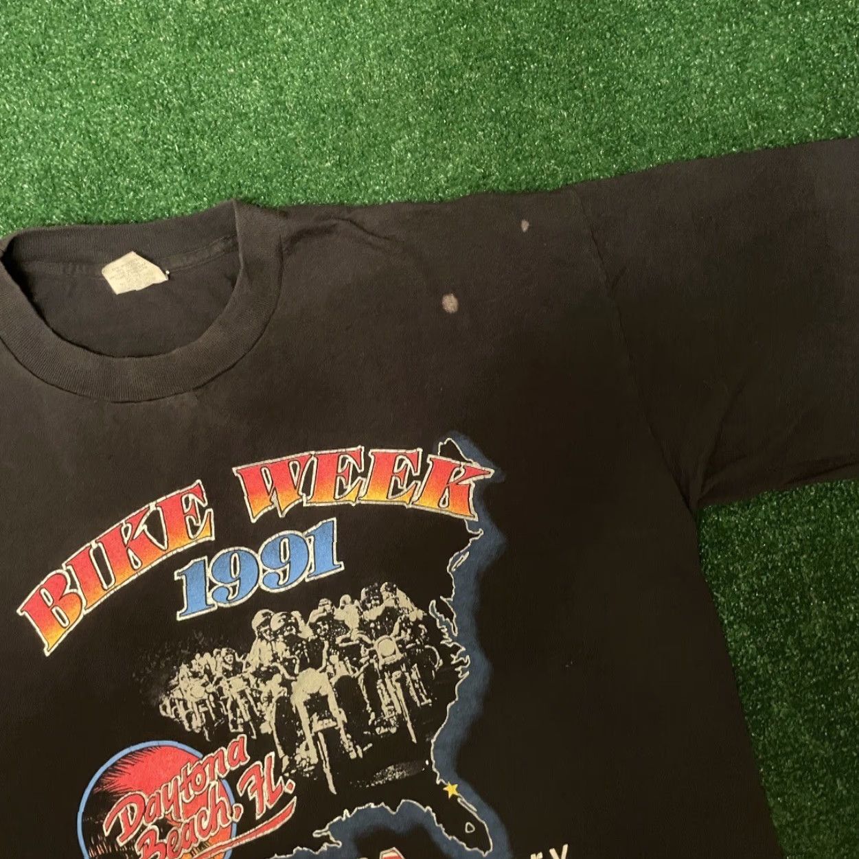 Vintage VINTAGE 90s Bike Week USA Biker Daytona Beach Florida Eagle 1991 VTG Shirt XL Gray Mens Short Sleeve T-Shirt Size US XL / EU 56 / 4 - 4 Thumbnail
