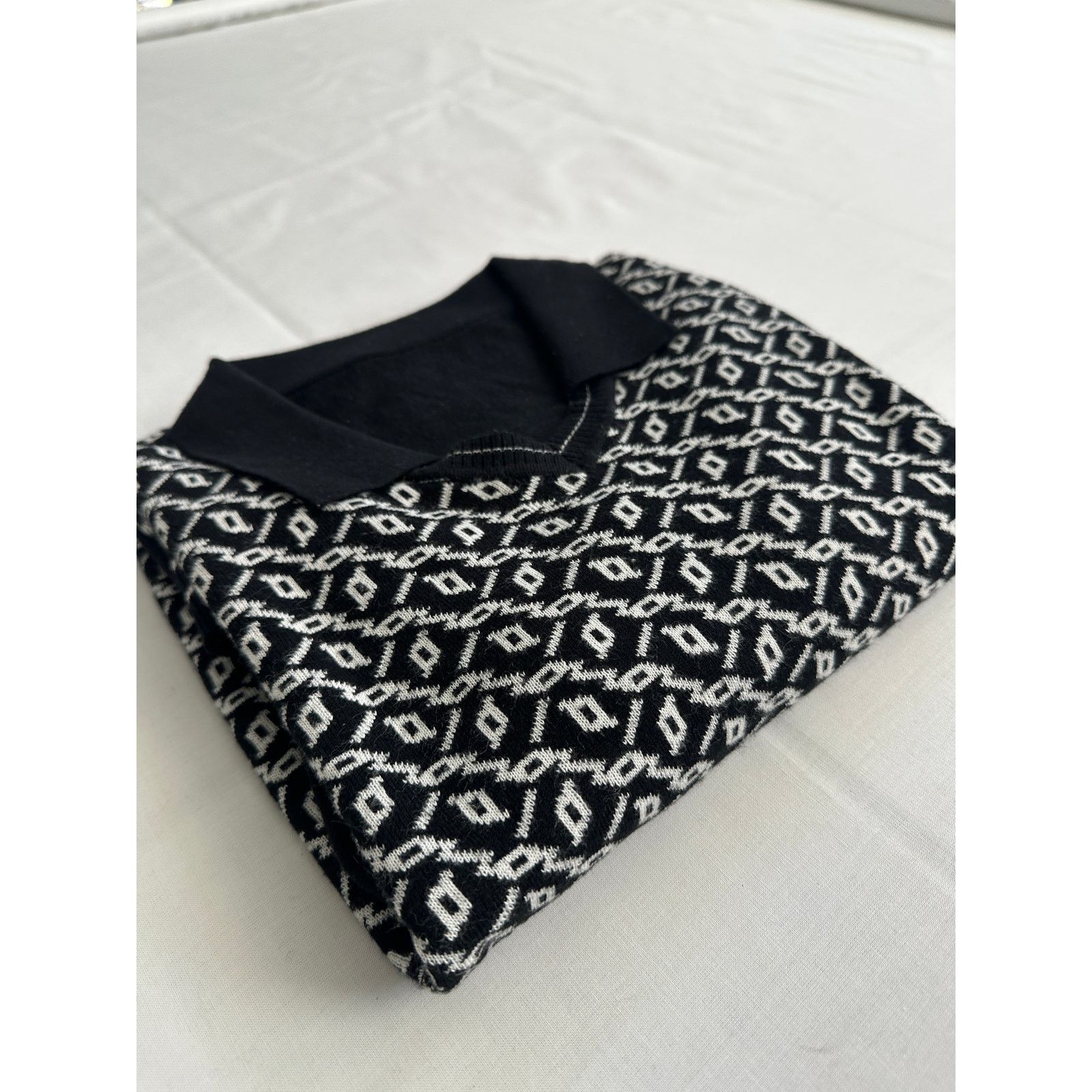 Men's Wearhouse Vintage Black & White Knit Long Sleeve Sweater with Collar Size US M / EU 48-50 / 2 - 4 Thumbnail