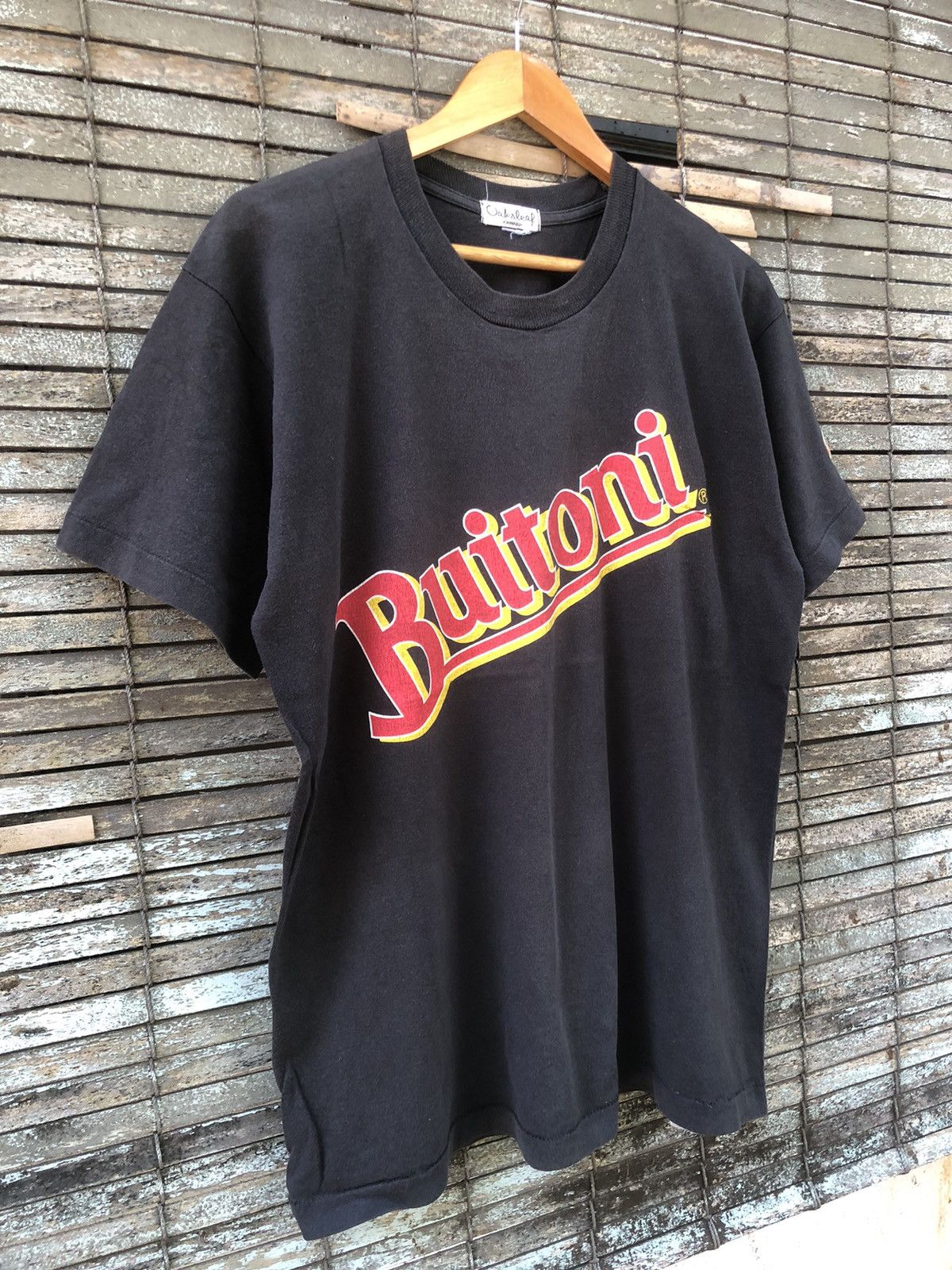 Japanese Brand 🔥Vintage 80s🔥Sunfaded Buitoni Spellout Tshirts Size US M / EU 48-50 / 2 - 4 Thumbnail