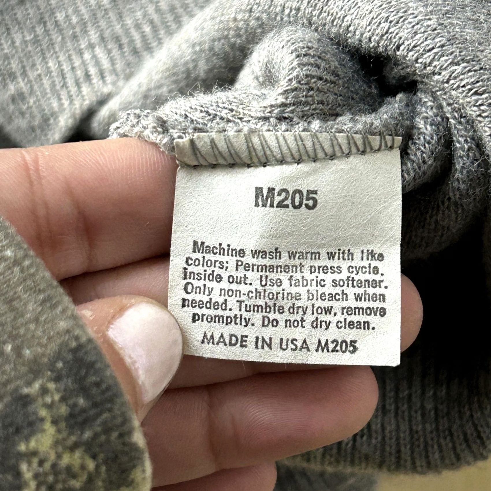 Jantzen VINTAGE Jantzen Sweater Mens XL Gray V Neck Tight Knit Pullover Made In USA Size US XL / EU 56 / 4 - 3 Thumbnail
