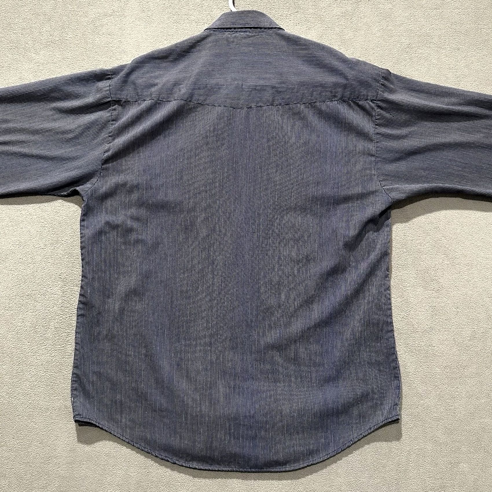 Vintage VINTAGE Outlaw Western Wear Shirt Mens L Blue Striped Pearl Snap Cowboy EUC Size US L / EU 52-54 / 3 - 2 Thumbnail