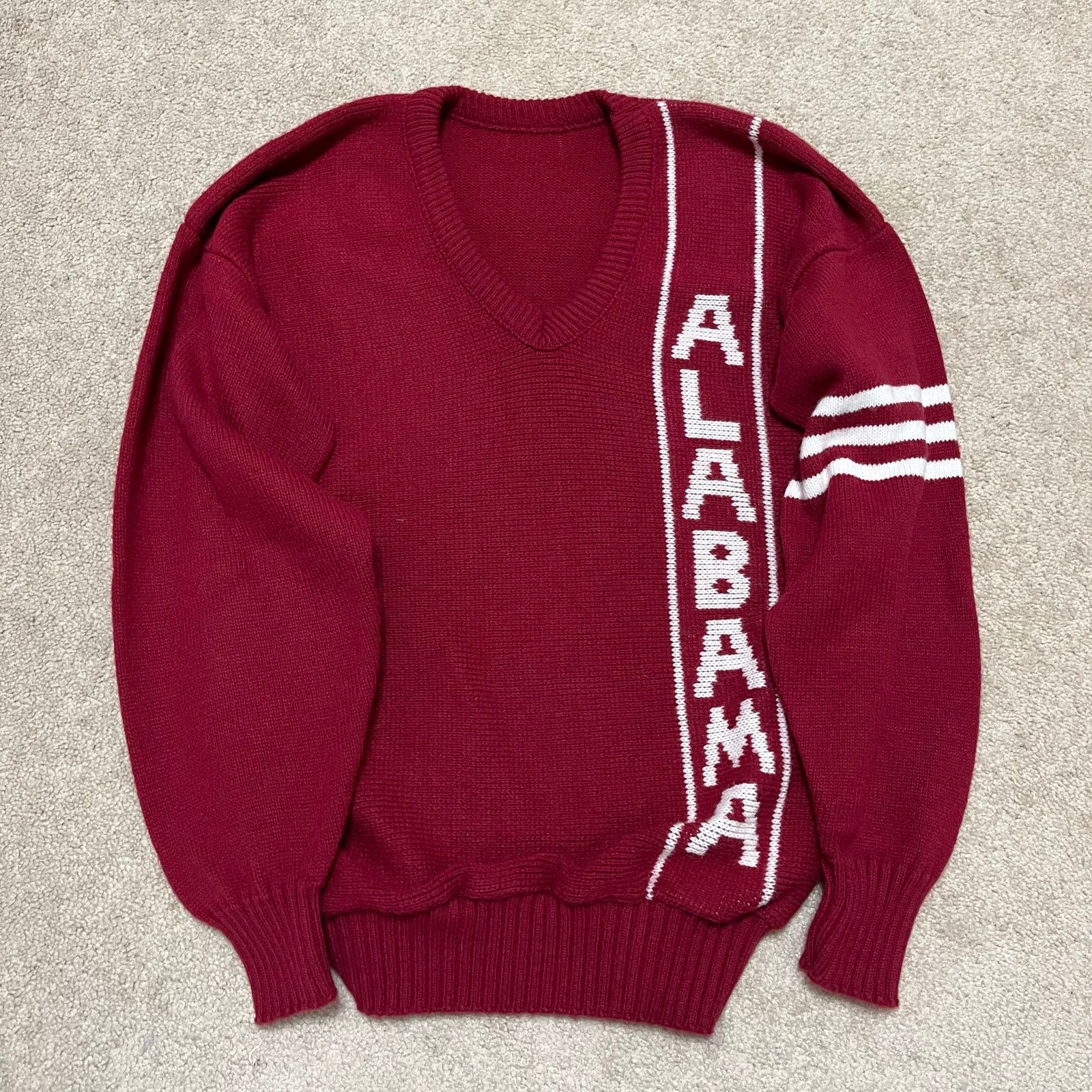 Other Vintage 90s Alabama Crimson Tide Red and White Sweater Large Size US L / EU 52-54 / 3 - 1 Thumbnail