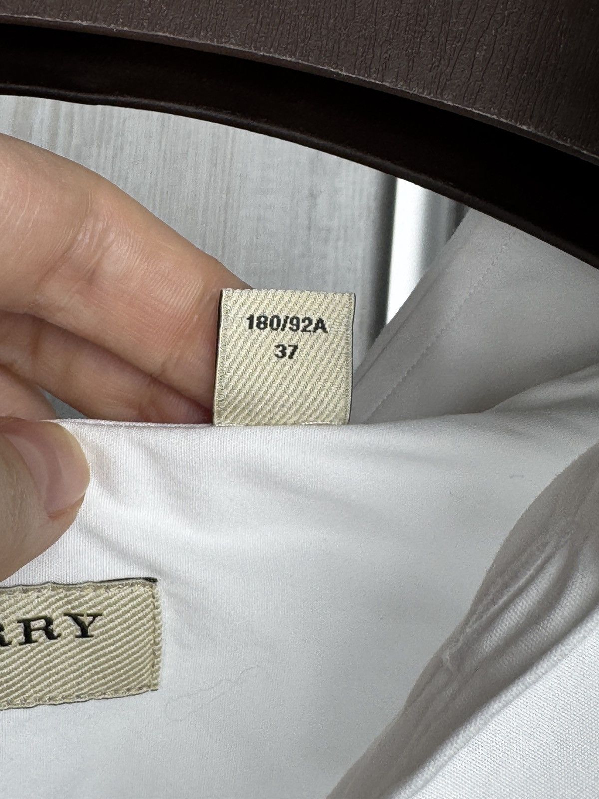 Burberry Burberry London Modern fit white long sleeve shirt sz 15 38 Size US S / EU 44-46 / 1 - 11 Thumbnail