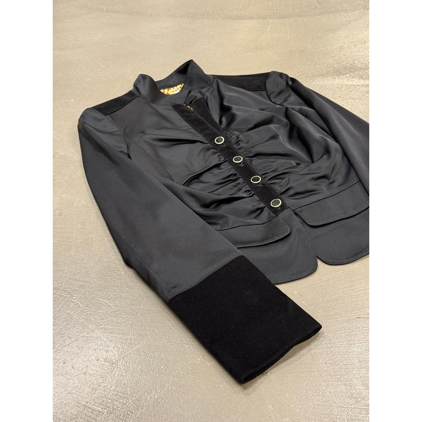 Roberto Cavalli 2000s Roberto Cavalli structured ruched velvet-trim jacket Size US S / EU 44-46 / 1 - 6 Thumbnail