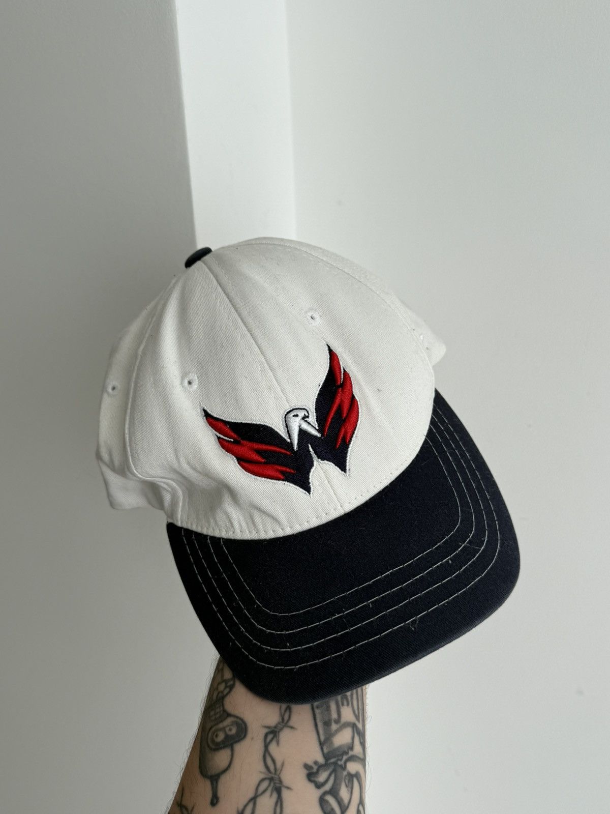 NHL Wachington Capitals Vintage Zephyr NHL Cap Size ONE SIZE - 1 Thumbnail