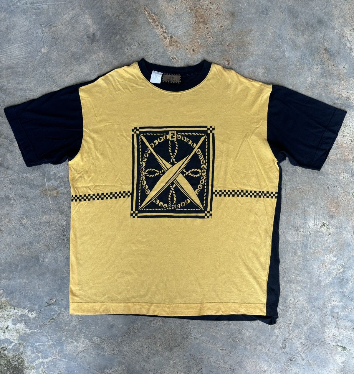 Tシャツ・カットソー FENDI TOP (FY1278AU9K F0QWN) Fendi FENDI Men T-Shirts FY1278AU9K F0QWN JUTA CHOKO | Grailed