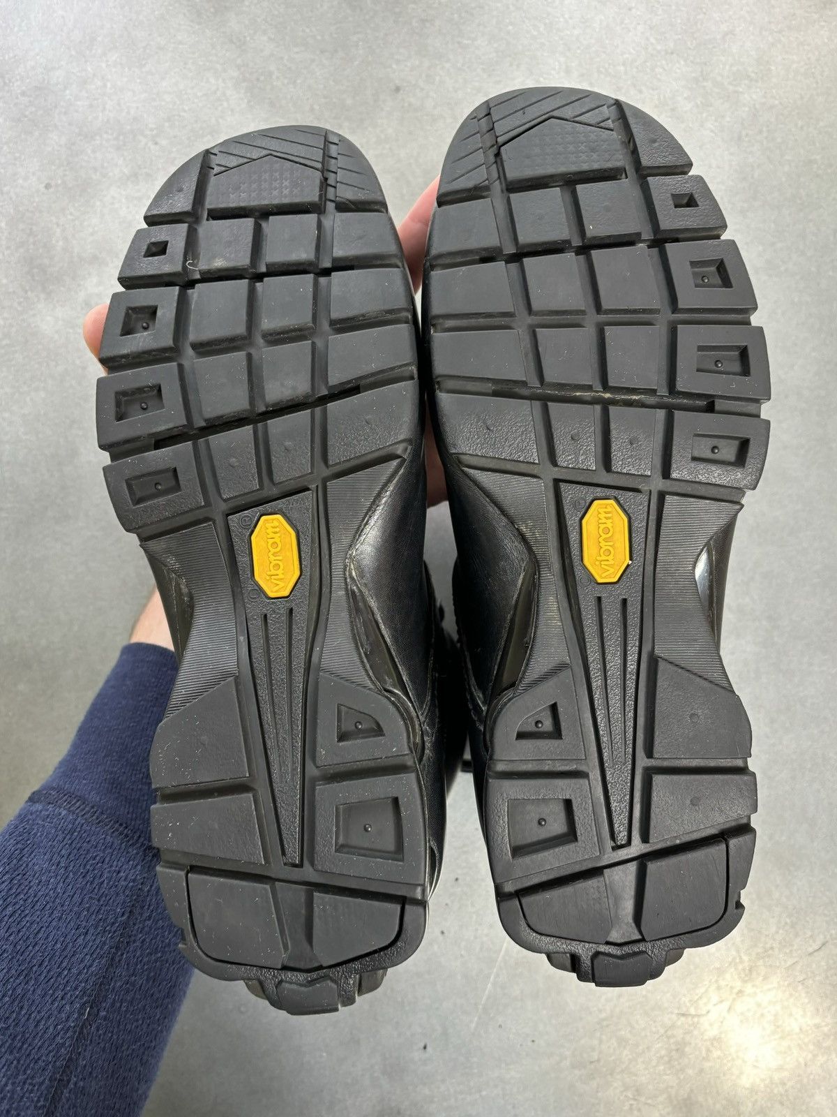 Nike × Vibram × Vintage 2004 Nike Shox Neo Mid Vintage Nike Shox Boots Vibram 308659 Size US 9 / EU 42 - 2 Thumbnail