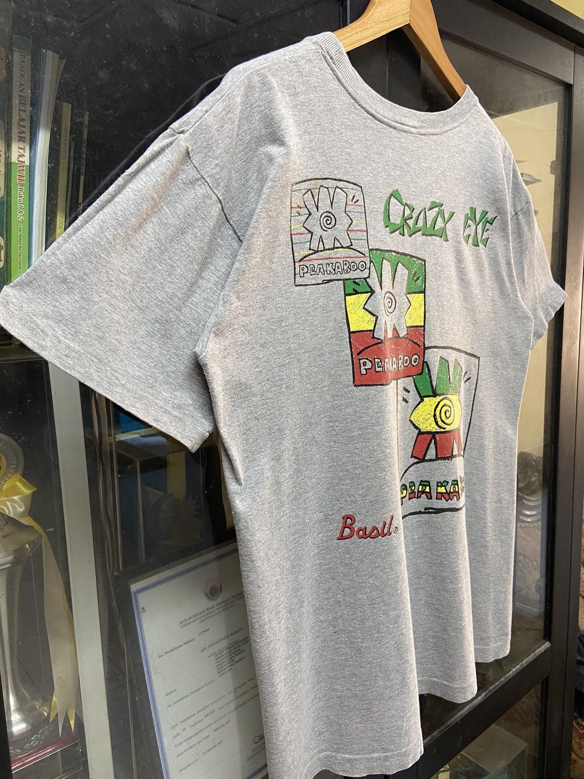 Vintage 90's Peakaboo Crazy Eye Rare Find