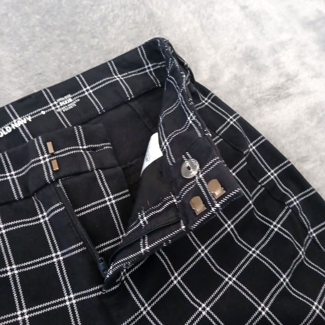 Old Navy Old Navy Pixie Pants Womens Size 0 Black Plaid Skinny Pockets Cotton Blend Ankle casual Womens Size 25" / US 0 / IT 36 - 5 Thumbnail