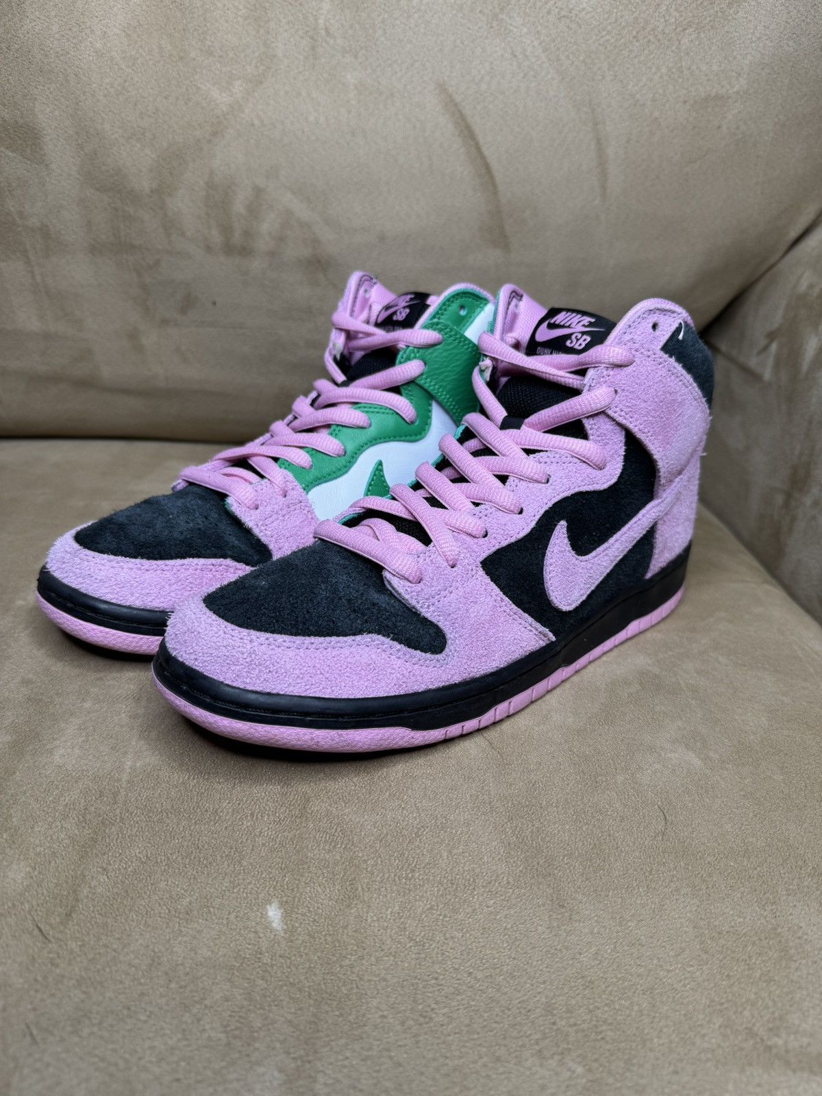 Nike SB Nike SB Dunk High ‘Invert Celtics’ - size 9 Size US 9 / EU 42 - 1 Thumbnail