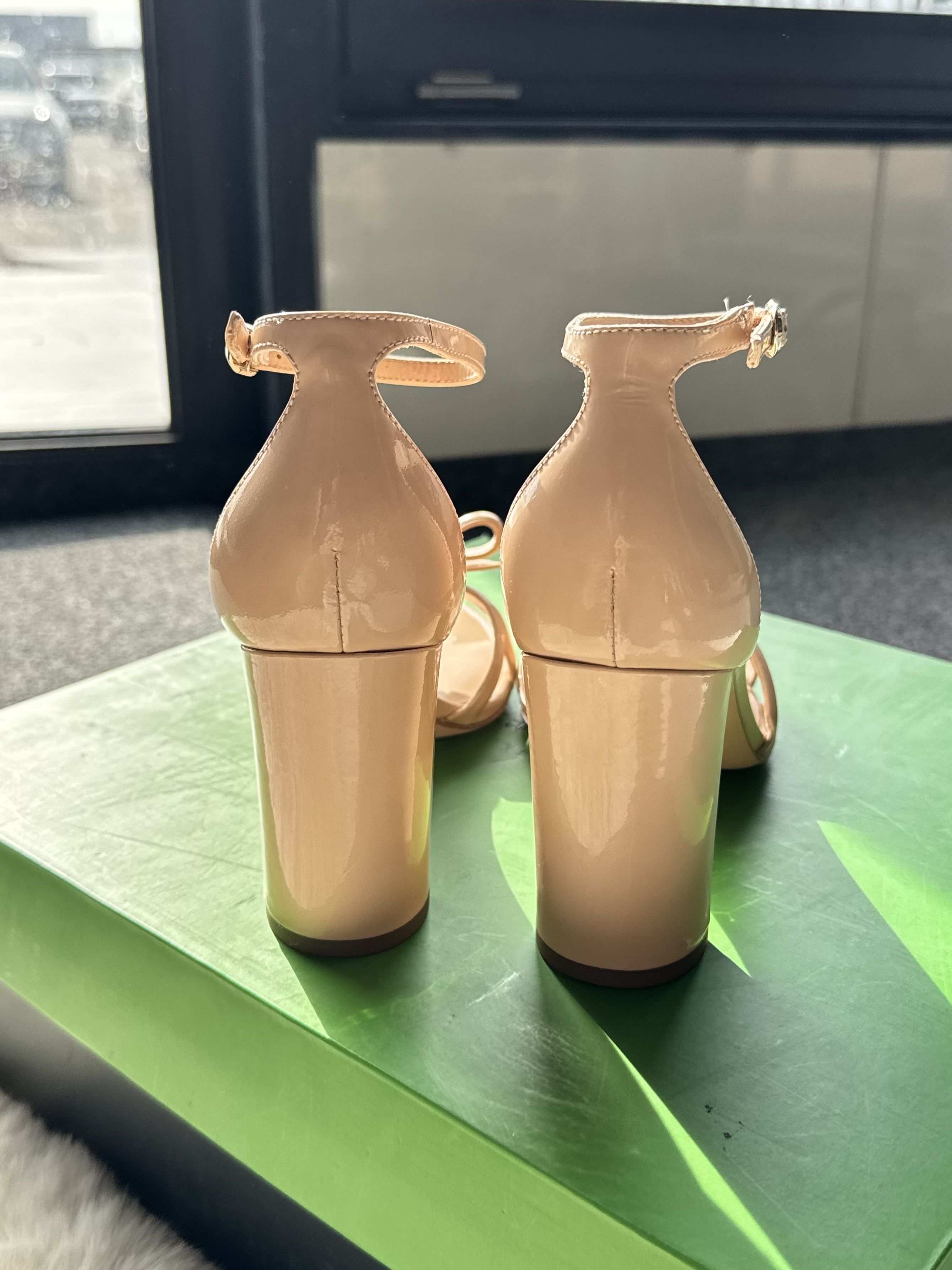 Kate Spade Kate Spade beige block heels sandals 38.5 Size US 8 / IT 38 - 6 Thumbnail