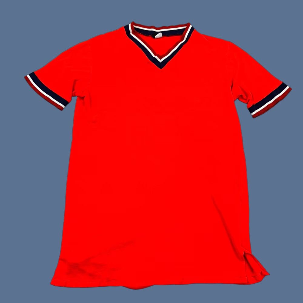 Sears VINTAGE Sears Mens Store Shirt Mens XL Red Acrylic V Neck Short Sleeve USA 70s Size US XL / EU 56 / 4 - 1 Thumbnail