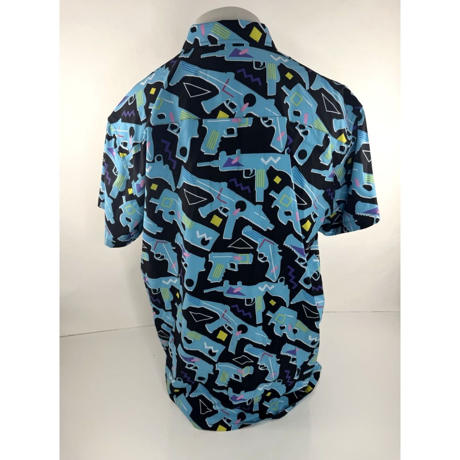 Pistola RETRO RIFLE Shirt 2XL Mens Multicolor Retro Pistol AR15 Military Button-Up Short Sleeve Size US XXL / EU 58 / 5 - 3 Thumbnail