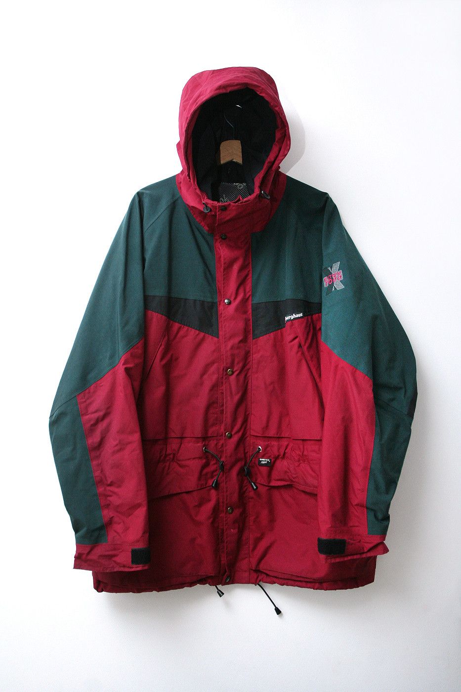 image of Vintage Berghaus Trango Extrem 7000 Gore Tex Jacket Xl, Men's