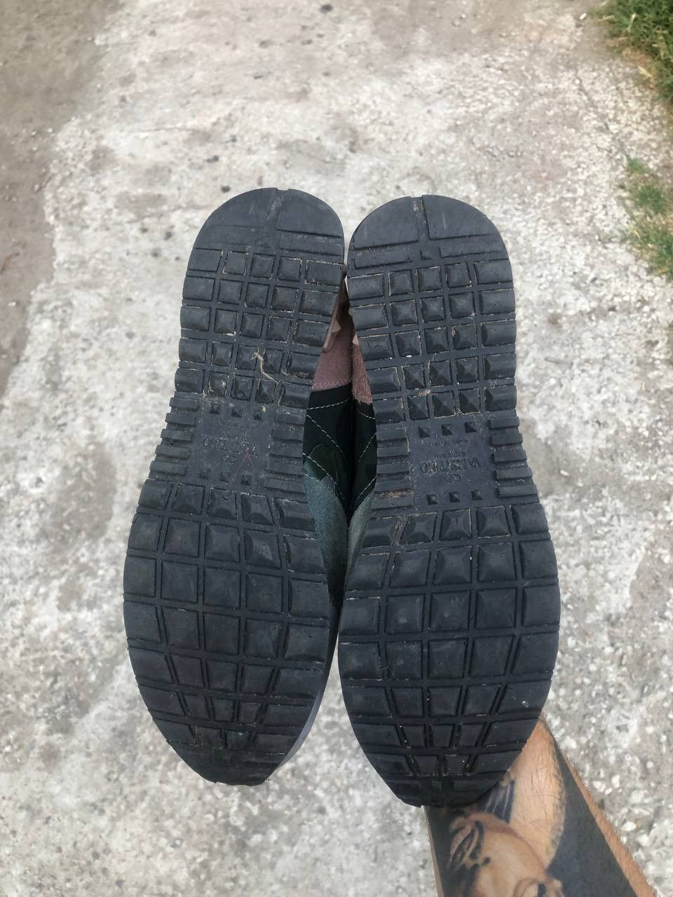 Valentino VERY RARE VALENTINO GARAVANI CAMOUFLAGE ROCKRUNNER FASHION Size US 6.5 / EU 39-40 - 16 Thumbnail