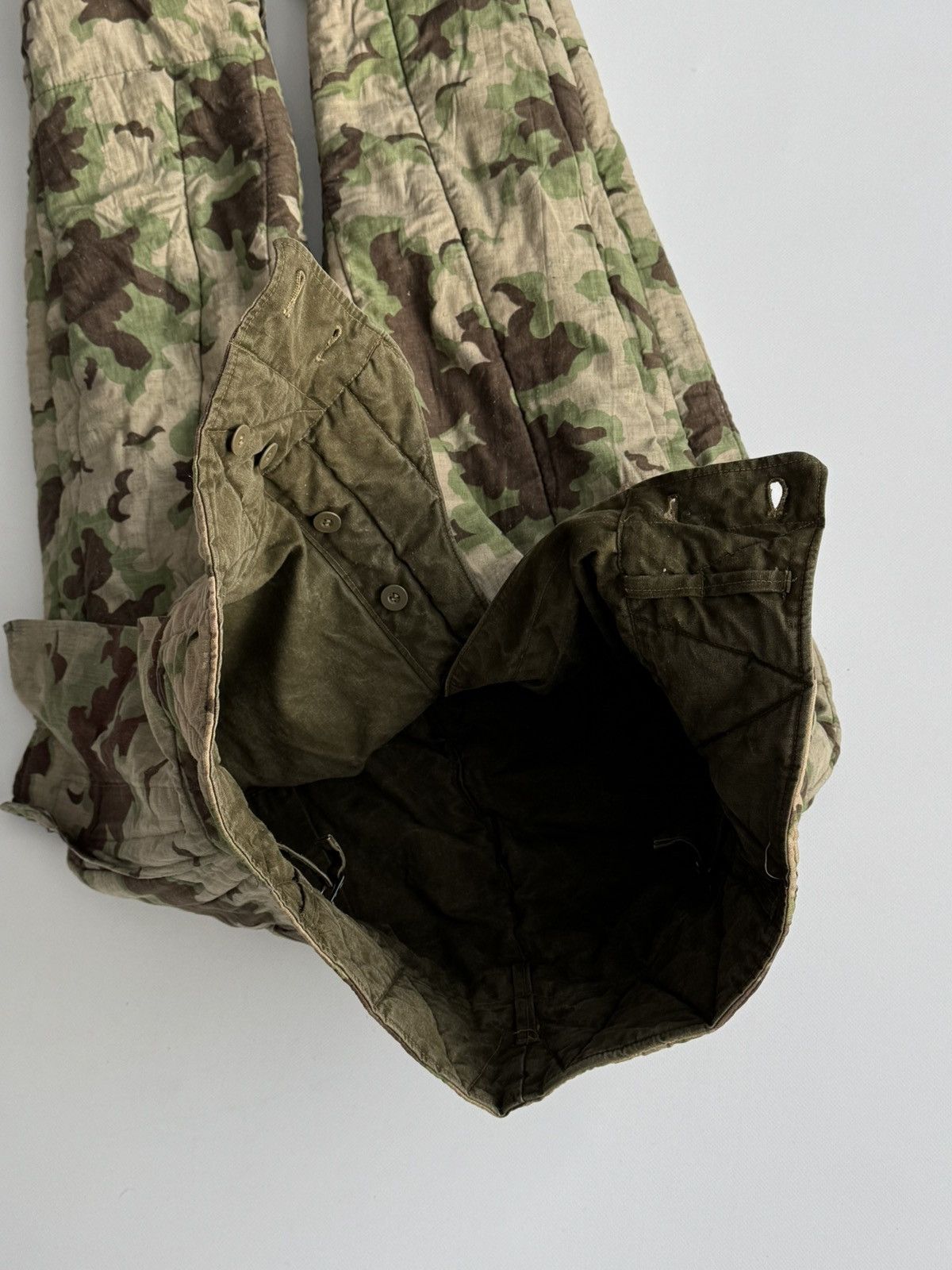 Vintage 1950s Czechoslovakian Air Force Mracky Camo Reversible Pants Size US 32 / EU 48 - 14 Thumbnail