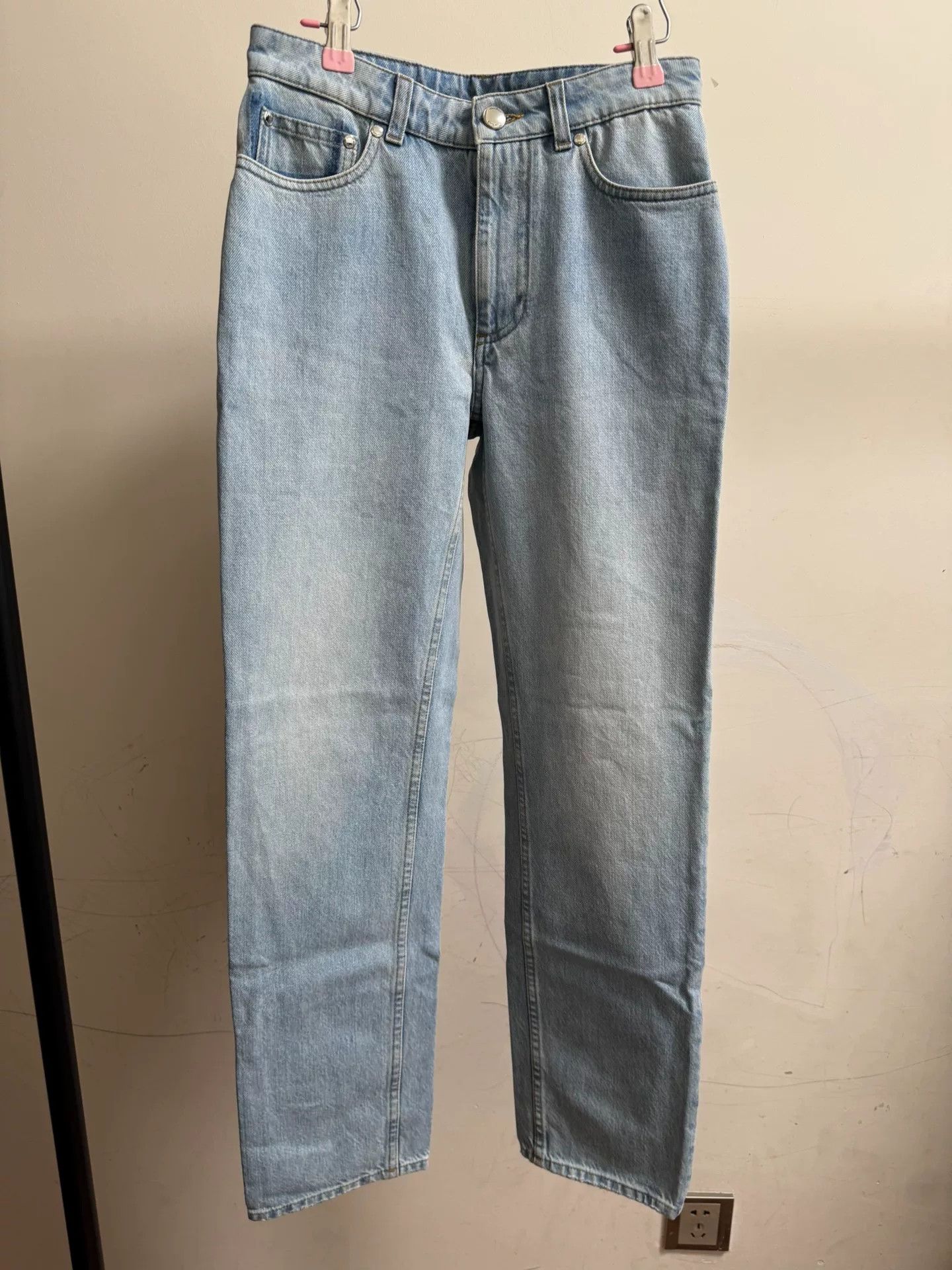 Burberry Burberry Women's Blue Denim Jeans Size 24 Size 24" / US 00 / IT 34 - 1 Thumbnail