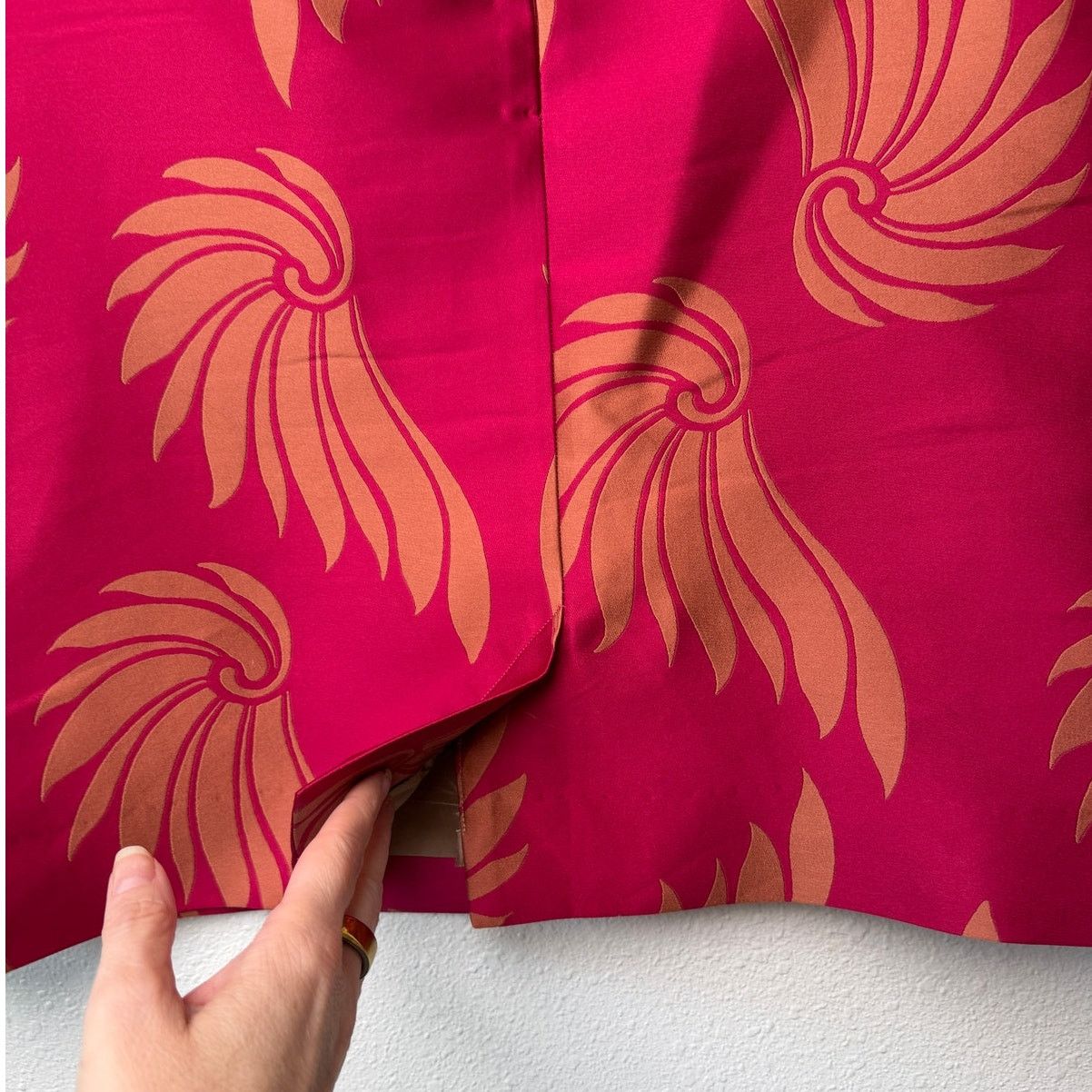 Dries Van Noten Dries Van Noten Fuchsia Peach Shell Silk Skirt US 12 Size 34" / US 12 / IT 48 - 9 Thumbnail