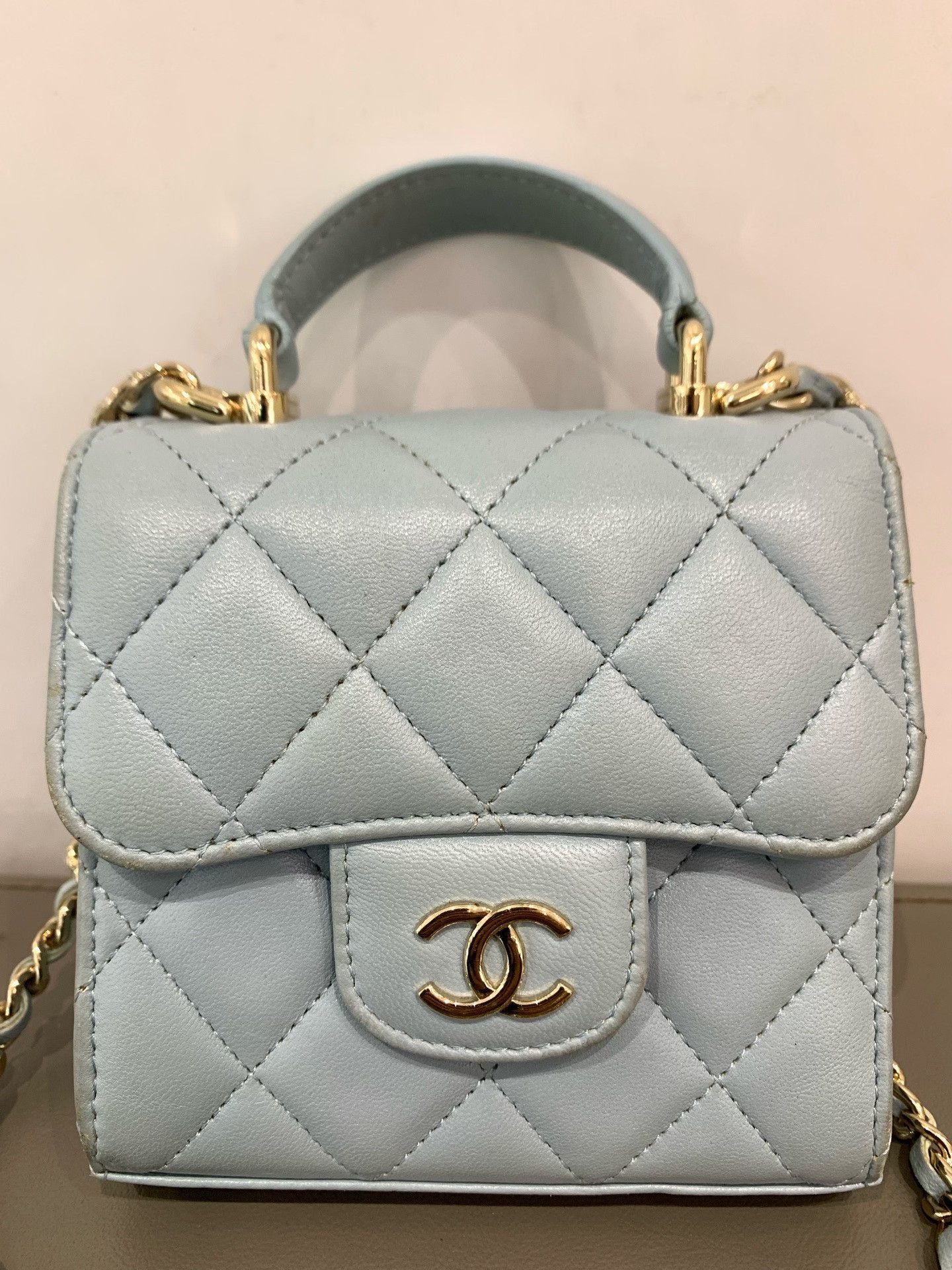 Chanel Pre-loved Bag Very good condition Size ONE SIZE - 1 Thumbnail