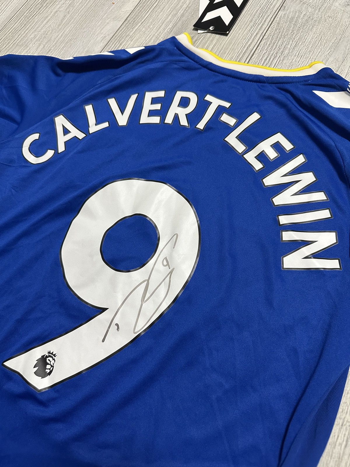 Hummel New Hummel Calvert-Lewin Everton Jersey Signed Shirt 20-21 Size US S / EU 44-46 / 1 - 2 Thumbnail