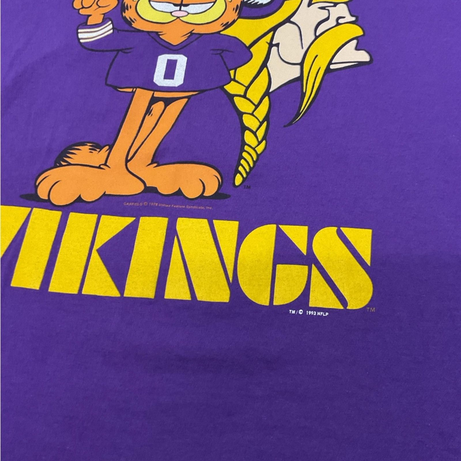 Fruit Of The Loom Vintage 90's Garfield Vikings NFL T-Shirt Size US XL / EU 56 / 4 - 4 Thumbnail