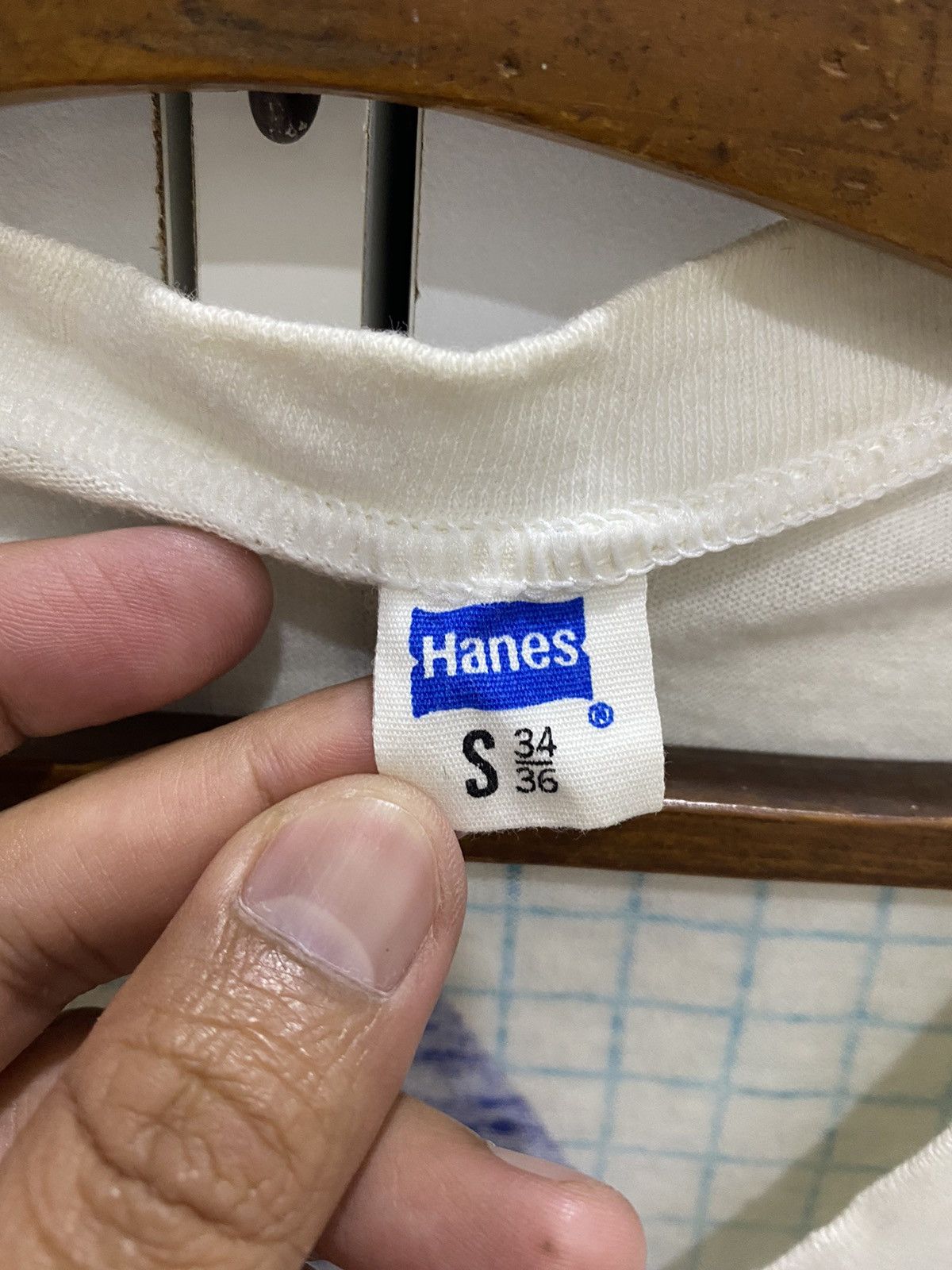 Hanes VINTAGE 70’s HANES TSHIRT Size US S / EU 44-46 / 1 - 10 Thumbnail